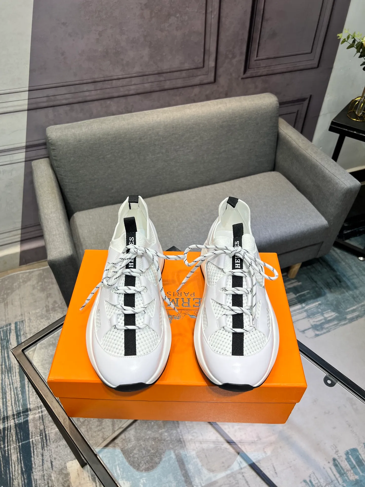 💰¥720 HERMES Men’s rest sneakers! -High-end quality original casual sports shoes -Upper: high nappa calfskin, forging technology, knitted fabric, shoe brand webbing, injection molded brand logo -Inner: foot pad; water-dyed cowhide -Outsole: ultra-light TPU·rubber; two-color molded outsole -Ultra-high quality control·fine workmanship: highlighted (high-end·luxury·grade) Size: 38-44 (45 46 customized)
